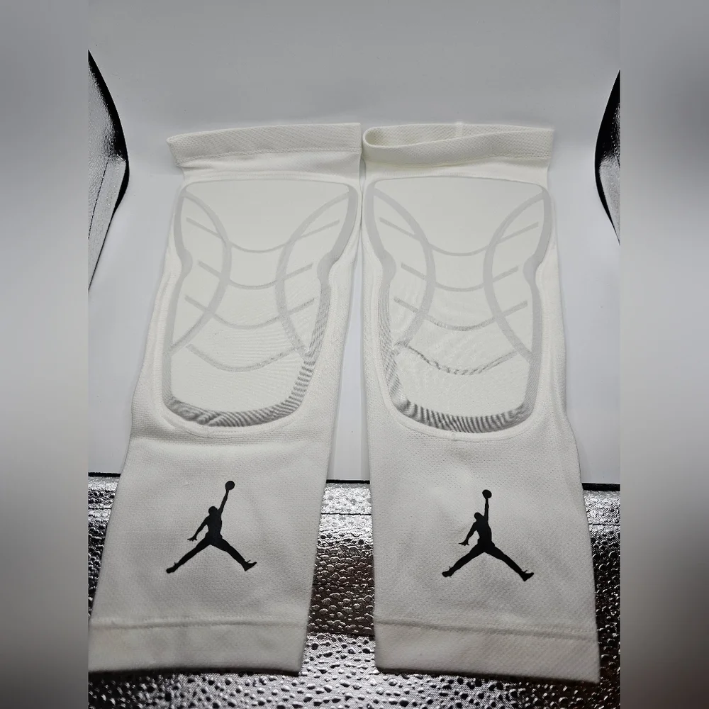 Jordan Basketball Padded Shin Sleeves Size L/XL
